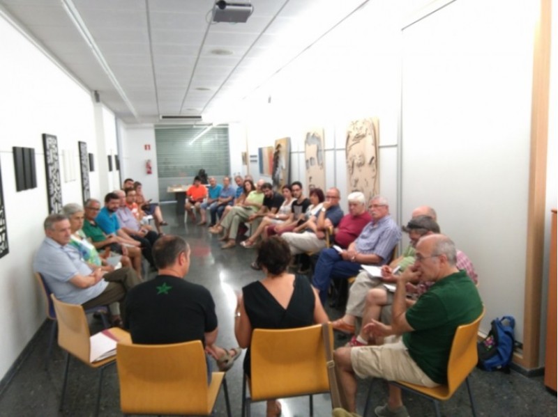 Un moment de l'assemblea de Salvem l'Aqüífer del Molinar, foto cedida per Salvem