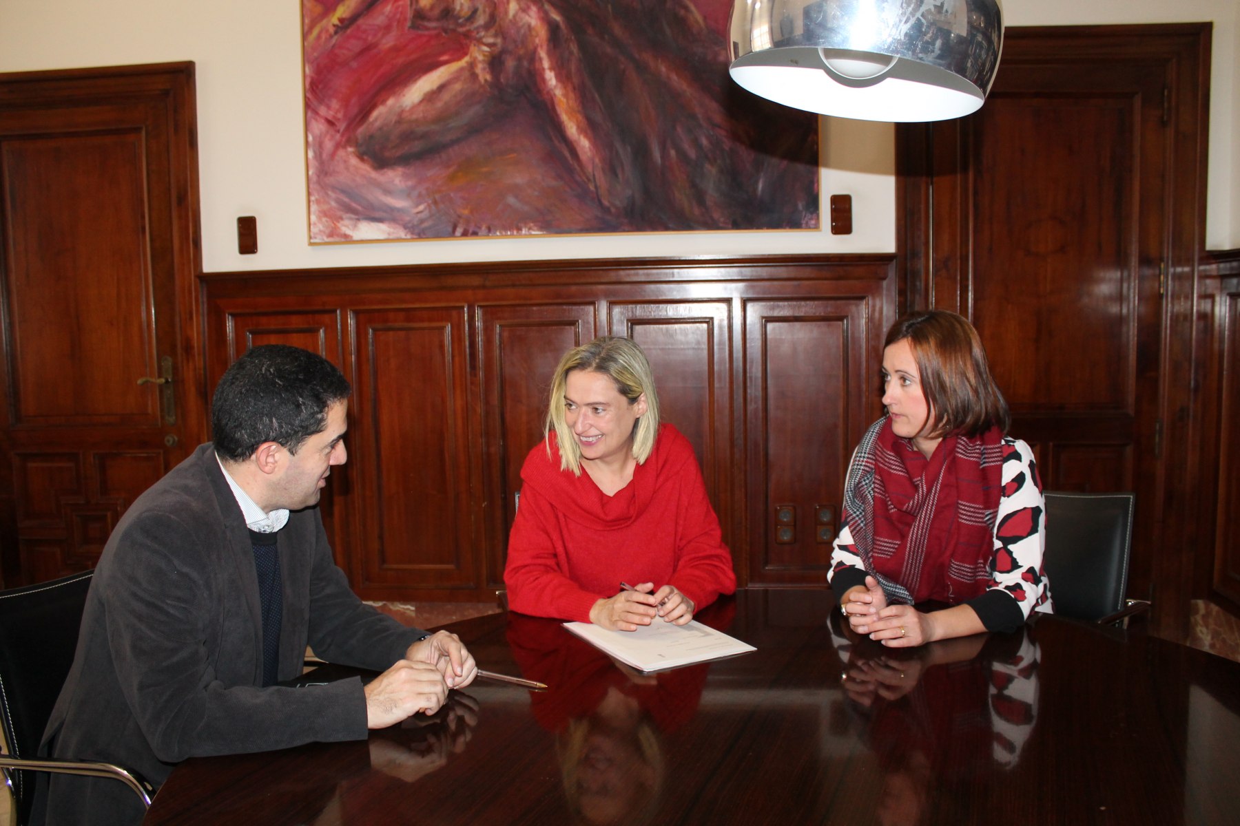 Reunió amb la Secretària Autonòmica de Serveis Socials i Autonomia Personal, Elena Ferrando